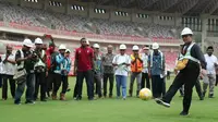 Rumput di Stadion Utama Papua Bangkit sama seperti di GBK, yaitu berstandar FIFA.