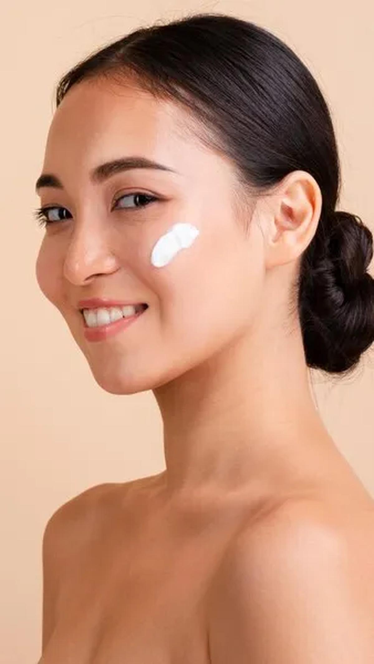 1. Memakai Terlalu Sedikit Sunscreen