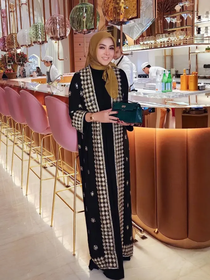 Syahrini liburan di Dubai (Instagram/princessyahrini)