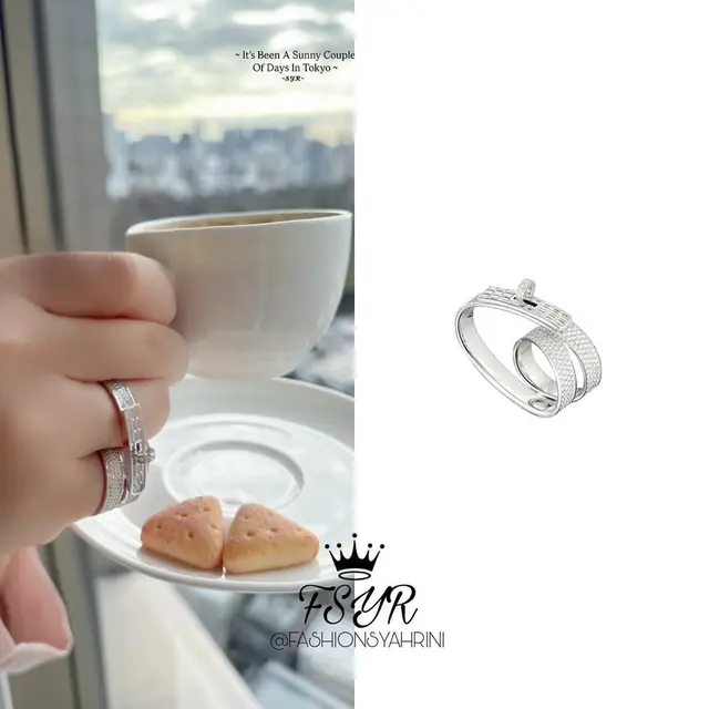 Harga Cincin dan Perhiasan yang Dipakai Syahrini Jadi Sorotan (credit: instagram/fashionsyahrini)
