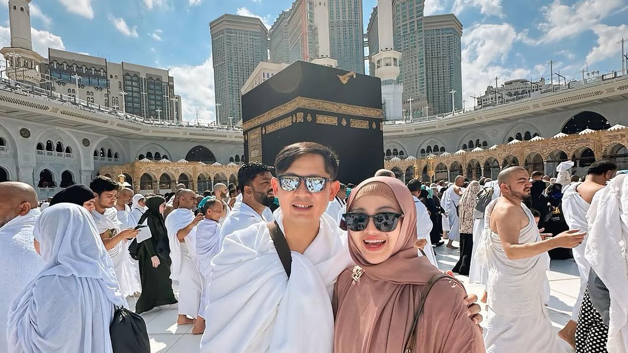 LDR Indonesia - Qatar, Ini Kisah Cinta Fitri Carlina yang Selalu Harmonis Bareng Suami Pilot