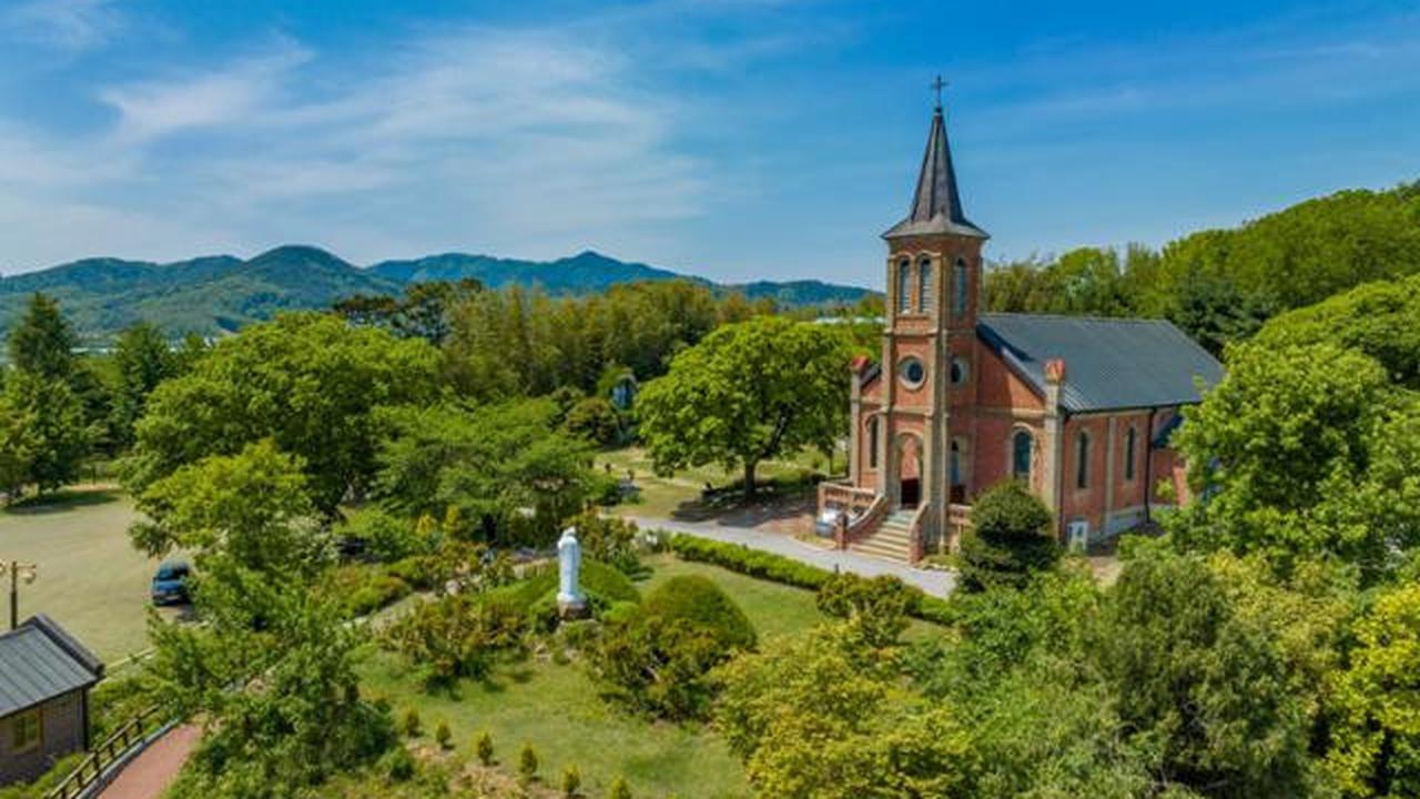 Mengenal Gereja Gasil Sejarah dan Keindahan Tempat Viral dari Drakor 'WHEN LIFE GIVES YOU TANGERINES'