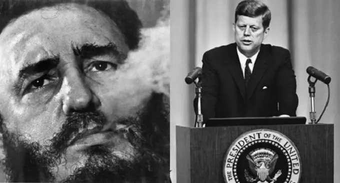Fidel Castro dan John F. Kennedy (AP)
