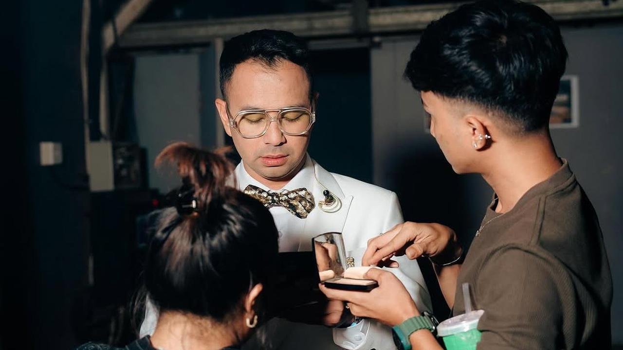 Gaya Raffi Ahmad saat Tampil di Asian Television Awards 2024