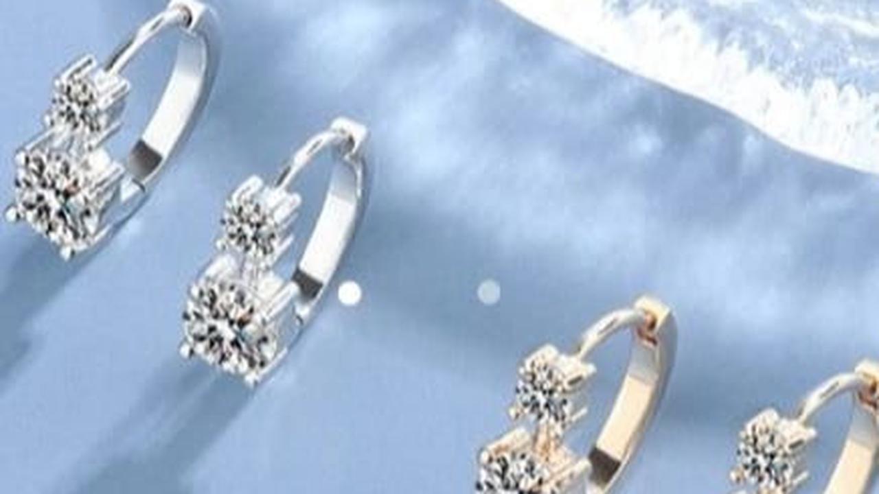 <b>2. Anting Emas Moissanite Auristela </b><br>