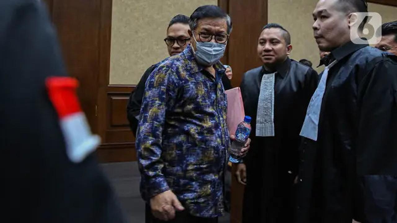 Tiga Hakim Tersangka Suap Vonis Bebas Ronald Tannur Jalani Sidang Pembacaan Dakwaan