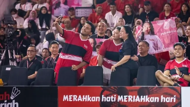 Tonton Anaknya Main Bulu Tangkis, Rambut Puan Maharani Bikin Warganet Salah Fokus