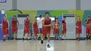 Pemain Timnas Basket Indonesia, espati menggiring bola pada sesi latihan jelang test event Asian Games 2018 di Hall A Senayan, Jakarta, Rabu (7/2/2018). Test Event ini berlangsung pada 8-12 February 2018. (Bola.com/Nicklas Hanoatubun)