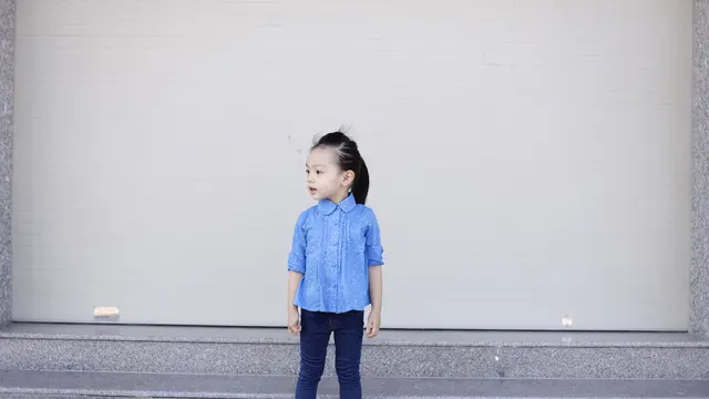 Bekali Anak Skill Penting Ini Agar Tidak Mudah Percaya Orang Asing di Tengah Keramaian
