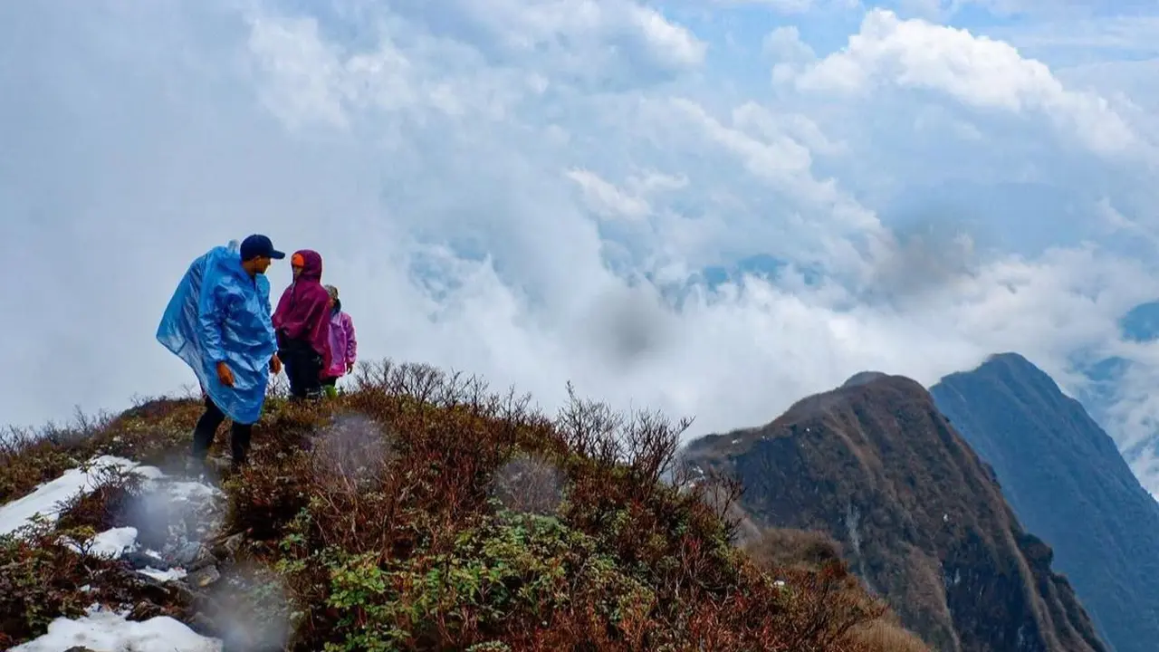 Gunung Pyoyin Razi di Myanmar