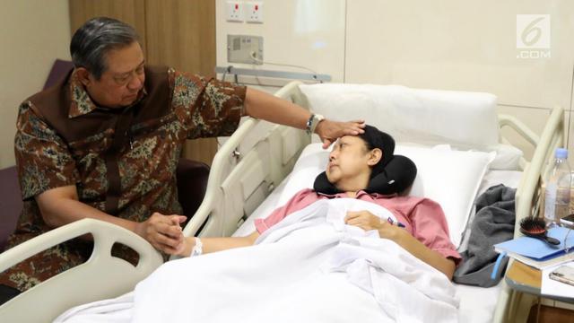 Kesetiaan SBY Menemani Ani Yudhoyono Melawan Kanker