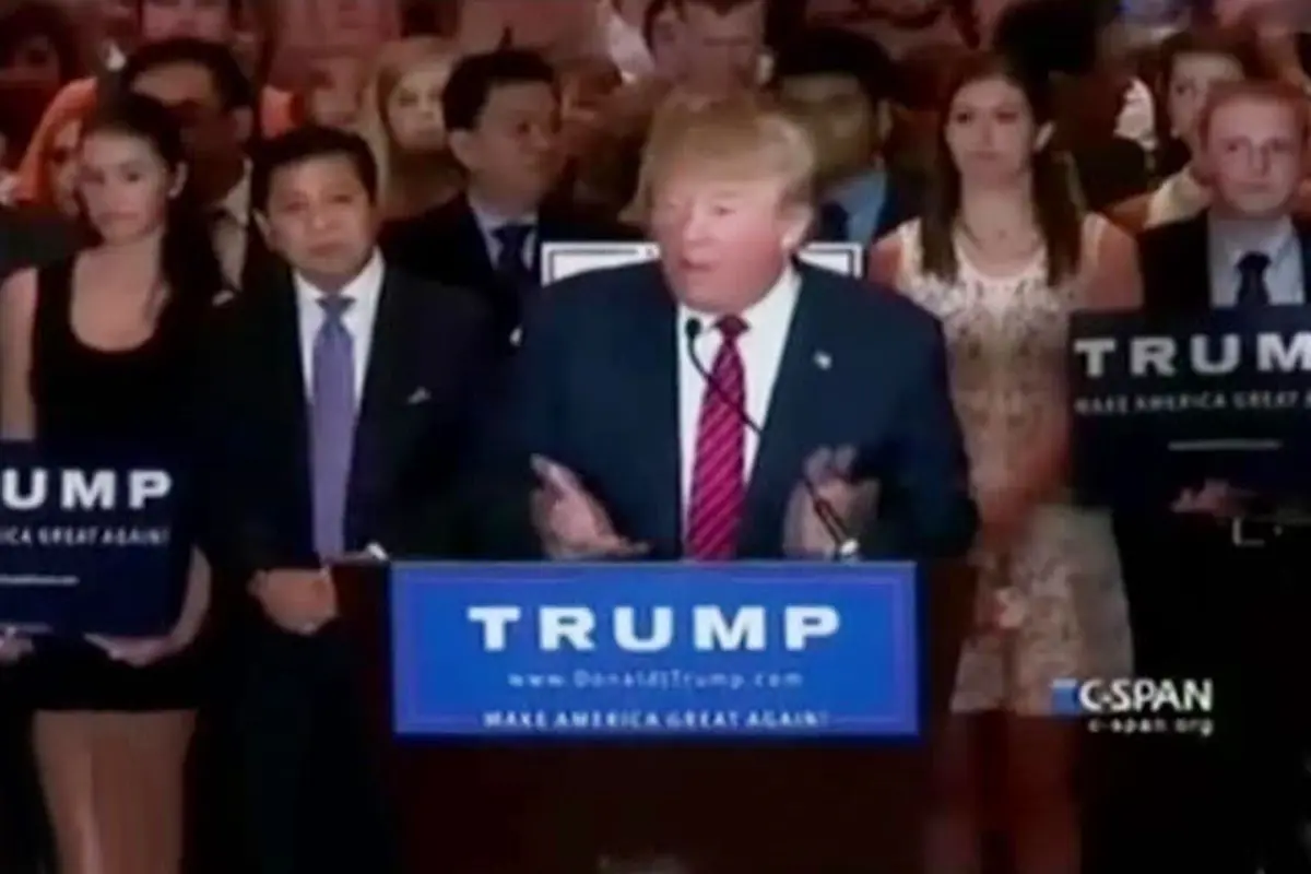 Segmen 2: Kampanye Donal Trump hingga Korban Kapal Karam