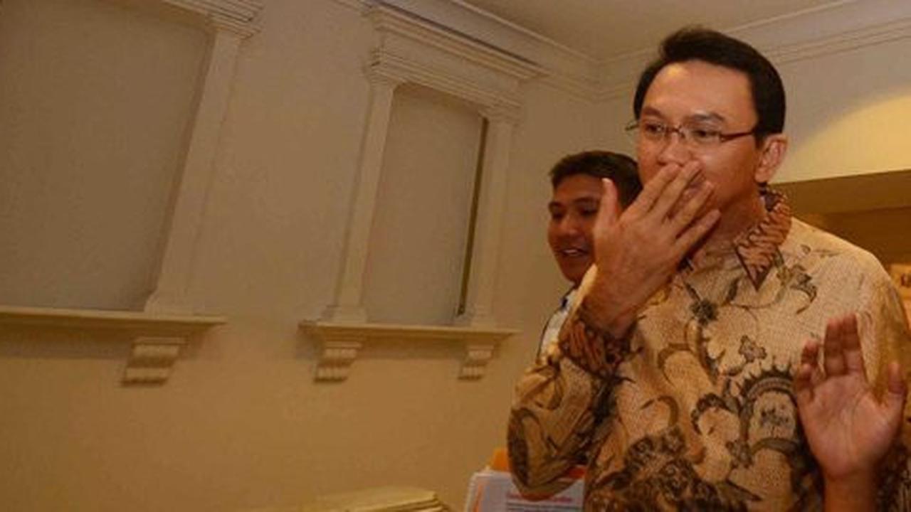 Ada laporan pejabat eselon II gratifikasi, Ahok bilang 'tangkep aja