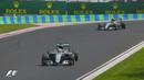 Dua pebalap Mercedes, Lewis Hamilton (kiri) dan Nico Rosberg, berada di posisi terdepan dalam balapan F1 GP Hungaria di Sirkuit Hungaroring, Budapest, Minggu (24/7/2016). (Bola.com/Twitter/F1)