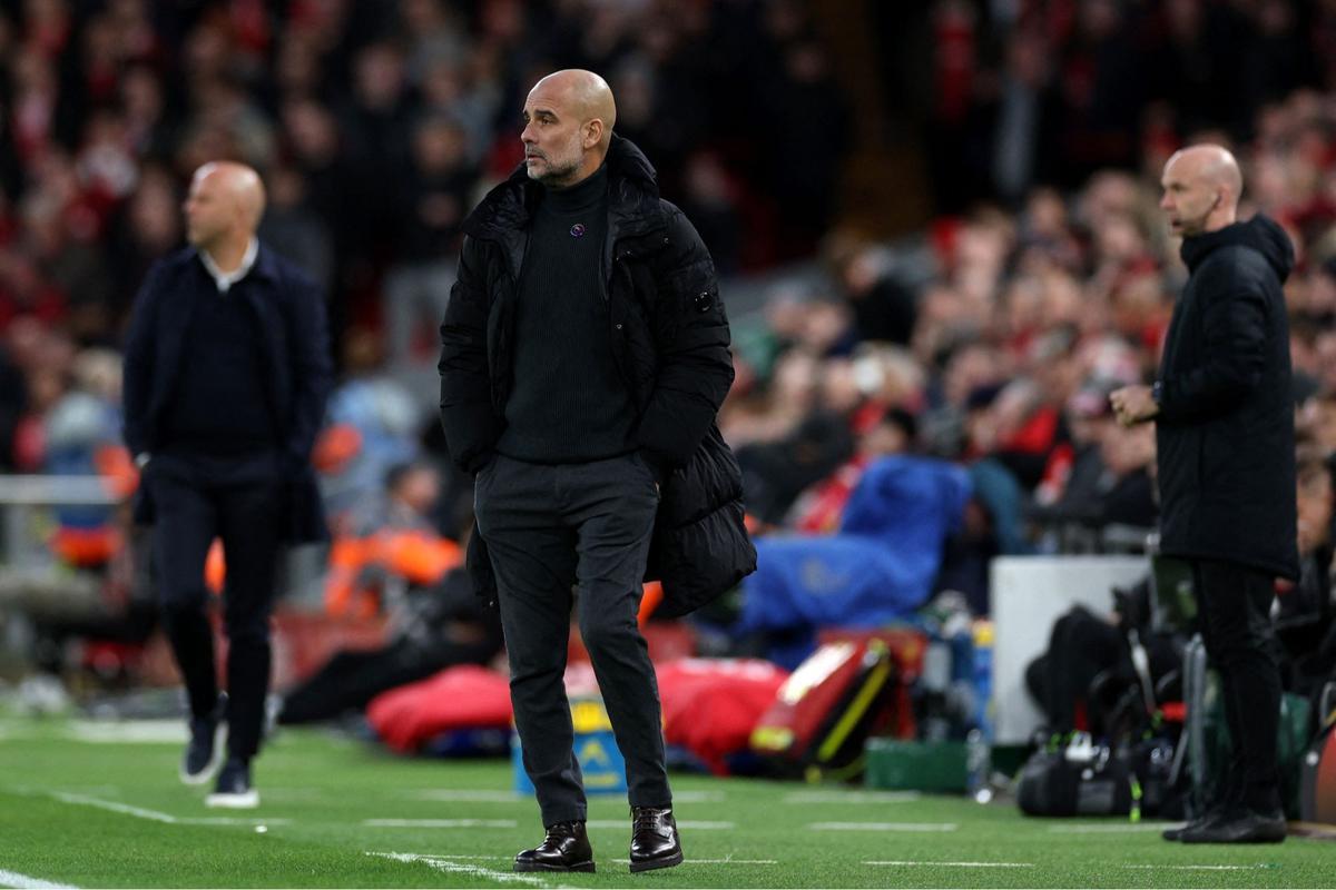Gaya Pep Guardiola Pamer 6 Jari untuk Balas Ejekan Pendukung Liverpool