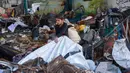 Sementara, Israel mengklaim bahwa saat ini mereka telah menguasai sekitar 77 persen wilayah kantong itu baik melalui pasukan daratnya atau perintah evakuasi yang membuat penduduk mengungsi dari rumah mereka. (Omar AL-QATTAA/AFP)
