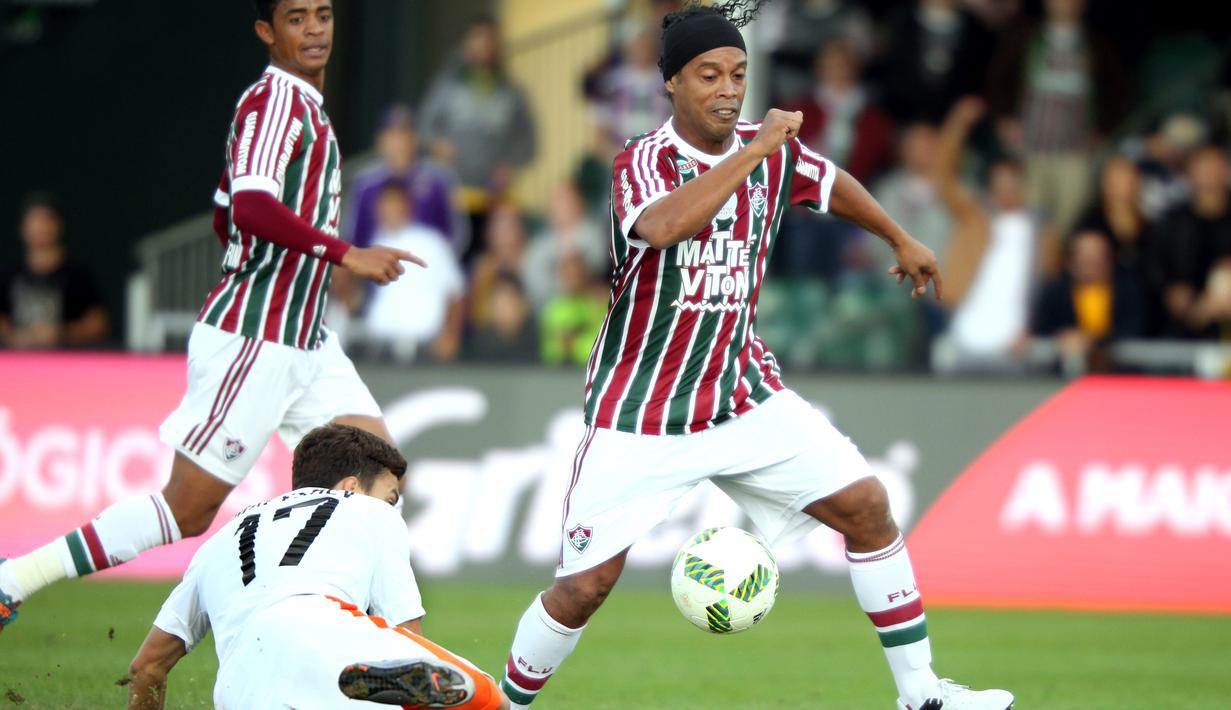 Foto Inilah Deretan Klub Ronaldinho Sebelum Pensiun Dunia Bola Com