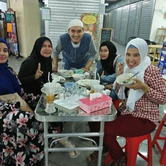 Banting Setir Jualan Soto, Ini 6 Potret Terbaru Egi John