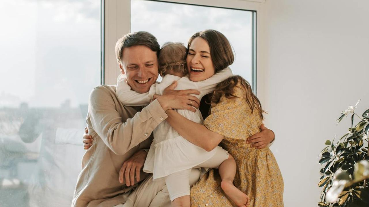 Perbedaan Peran Ayah dan Ibu dalam Membentuk Perkembangan Jiwa Anak yang Positif