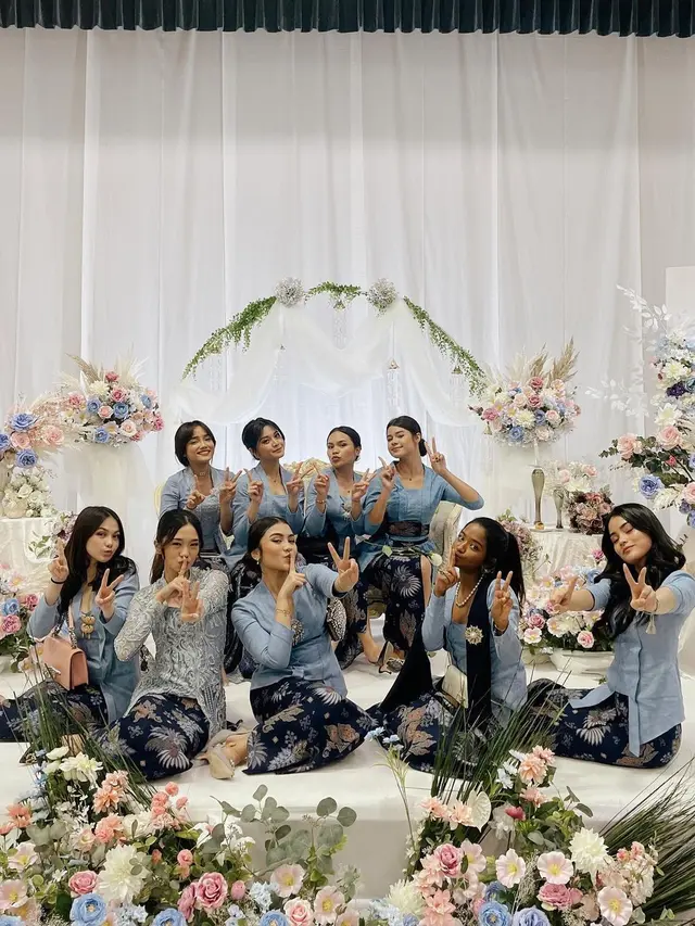 Fuji An di pernikahan Arhan dan Azizah