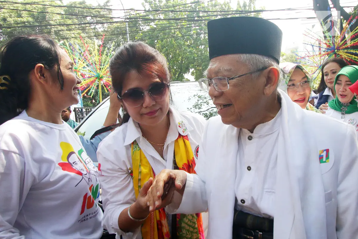 Bersama Istri, Ma'ruf Amin Hadiri Deklarasi Dukungan P-IJMA