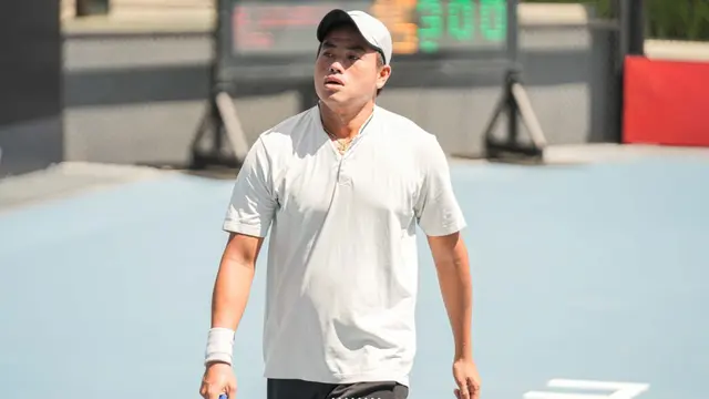 Anthony Susanto Buka Turnamen Tenis UTR PTT dengan Kemenangan