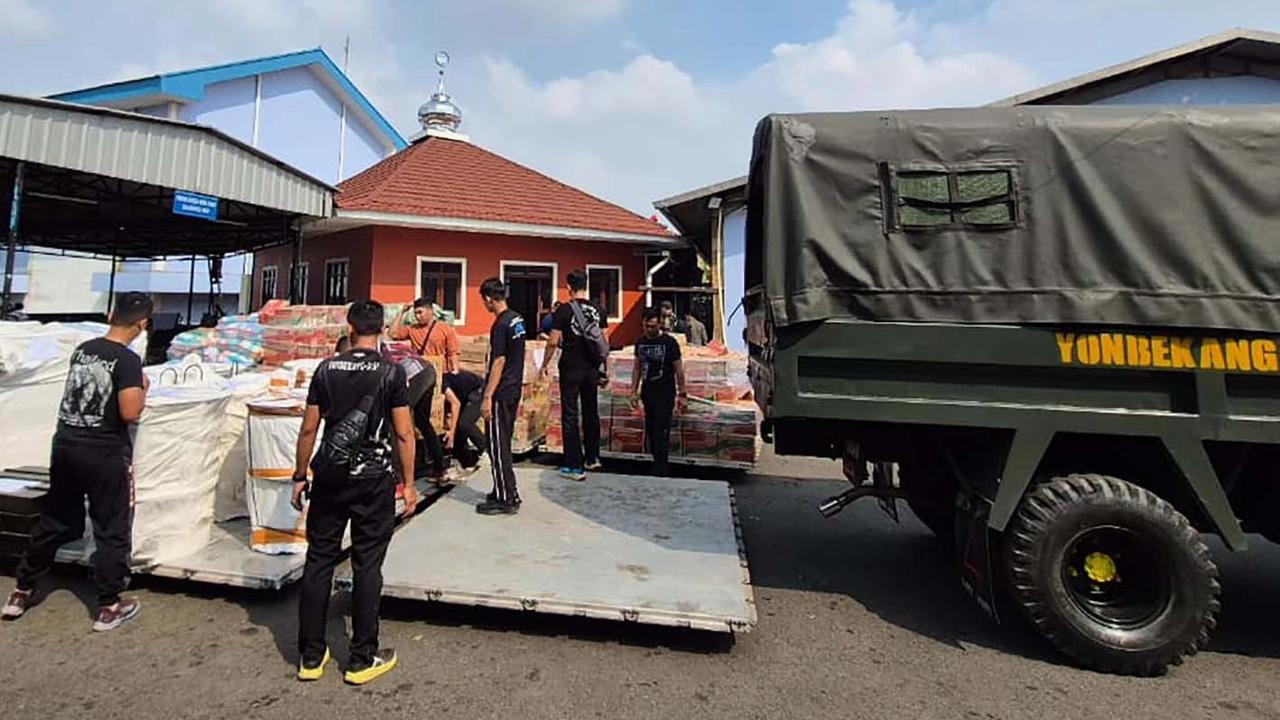 FOTO: TNI AD Kerahkan 21 Ribu Personel Bantu Penanganan Bencana di Sumatera