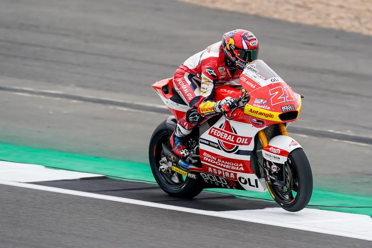 Fabio Di Giannantonio dan Nicolo Bulega dari Federal Oil Gresini Moto2 berhasil meraih target meraih tambahan poin di seri Moto2 Inggris 2021, Minggu (29/8)