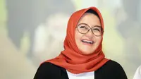 Profil hingga Perjalanan Karir Novia Kolopaking Istri Cak Nun, Pernah Jadi Emak di Keluarga Cemara