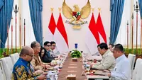 Prabowo menggelar pertemuan dengan Tim Gabungan Perumus Undang-Undang (UU) Satu Data Indonesia di Istana Kepresidenan, Jakarta, Kamis (29/10/2026).