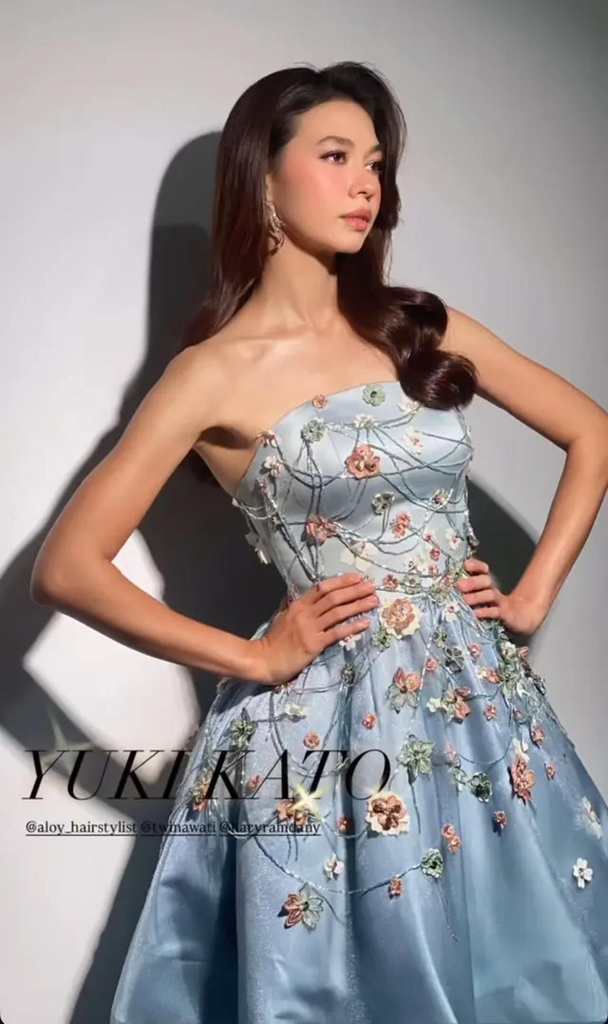 8 Adu Gaya Dress Artis dengan Tampilan Glamor saat Hadir di Acara Penghargaan Drama, Luna Maya, Yuki Kato, hingga Haico Van Der