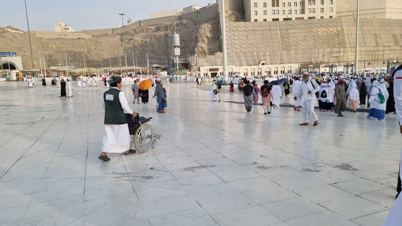 Layanan jasa resmi pendorong kursi roda di Masjidil Haram. (Foto: MCH Makkah)