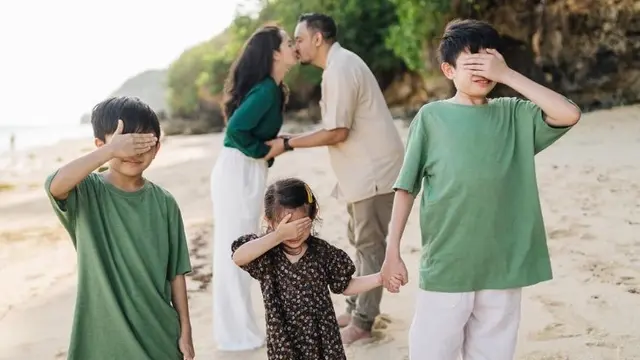 Verlita Evelyn tampak awet muda (Instagram/verlitaevelyn)