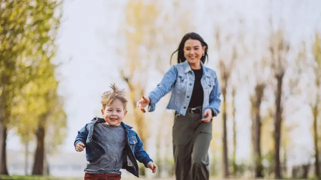jalan kaki bersama anak