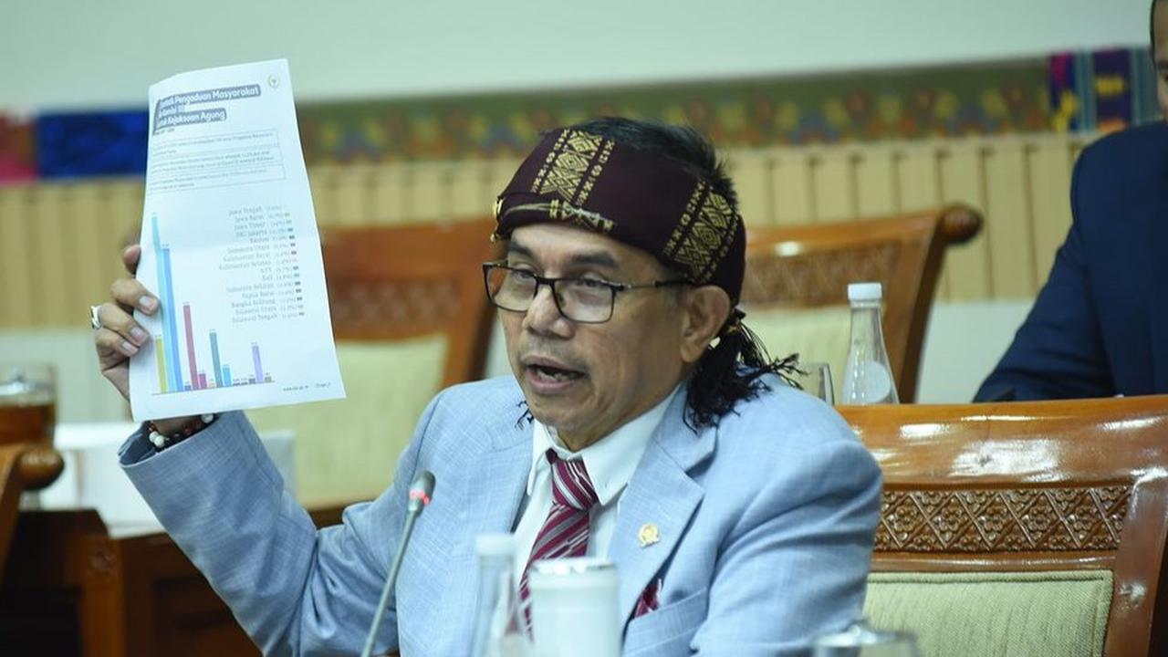 VIDEO: Hinca DPR Respons Satgas Anti Premanismen, Desak Negara Tak Boleh Kalah & Berani Bubarkan!