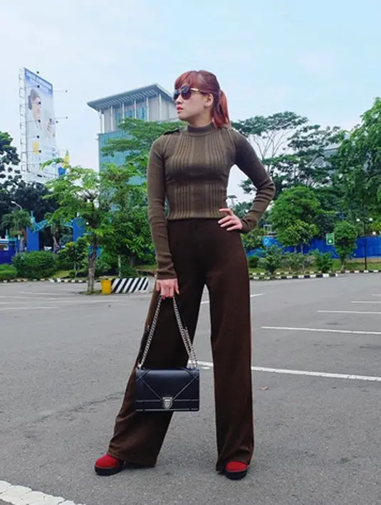 Saat dirinya sudah merasa tenang kembali setelah hubungannya kandas, Chika Jessica merasa kembali di usik oleh cowok tersebut. Hingga pada akhirnya meluapkan emosinya. (Instagram/ckjessica25)