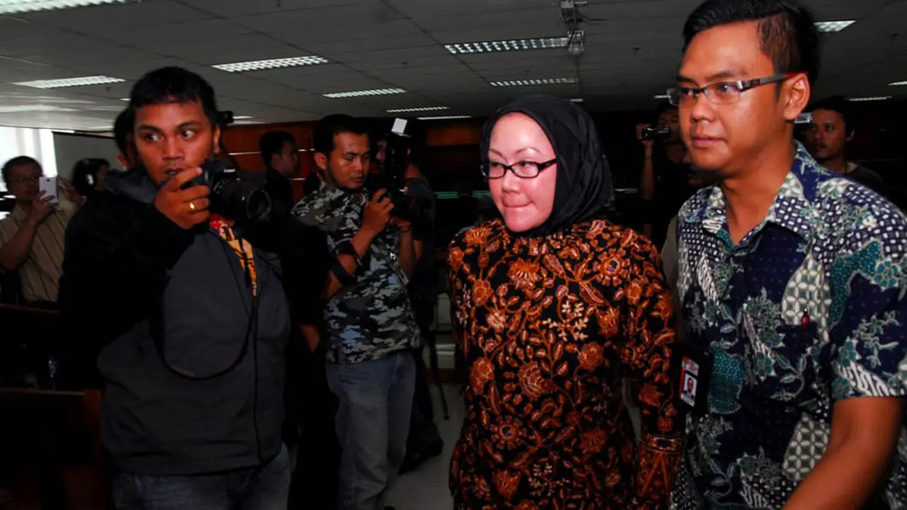 Ratu Atut Bantah Kasih Uang Suap 