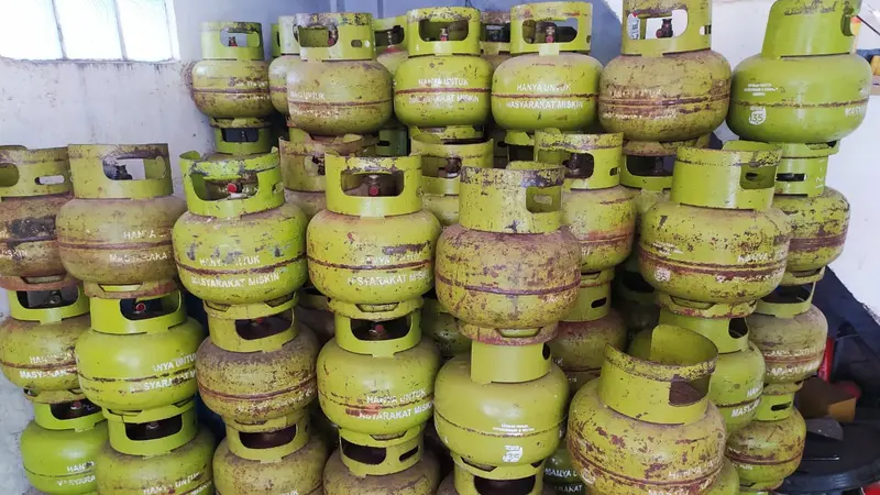 Untuk menghadapi bertambahnya kebutuhan masyarakat, Himpunan Wiraswasta Nasional Minyak dan Gas (Hiswana Migas) Garut, Jawa Barat, segera mendapatkan jatah pasokan baru gas LPG 3 kg hingga 54 ribu tabung.