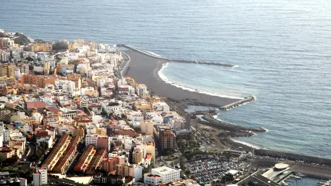 Pulau La Palma, bagian dari Kepulauan Canary di barat benua Afrika, dikenal sebagai daerah tujuan wisata. (Sumber Wikimedia Commons)