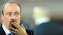 Pelatih Inter Milan Rafael Benitez dalam laga kontra Lecce pada ajang Serie A pada 10 November 2010 di Stadio Via del Mare, Lecce. AFP PHOTO/ALBERTO PIZZOLI