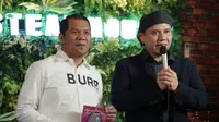 Fadly Padi saat menghadiri peluncuran buku Mimpi Besar Anak Penjual Ikan karya Rasli Syahrir. (Foto: Dok. Tim Rasli Syahrir)