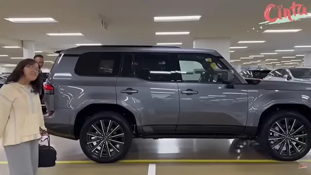 Cinta Kuya berikan mobil ke Uya Kuya (YouTube/Cinta)