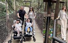 Momo Geisha Menghabiskan Waktu Liburan Bersama Keluarga di Taman Safari, Mengajak Ibunya yang Menggunakan Kursi Roda