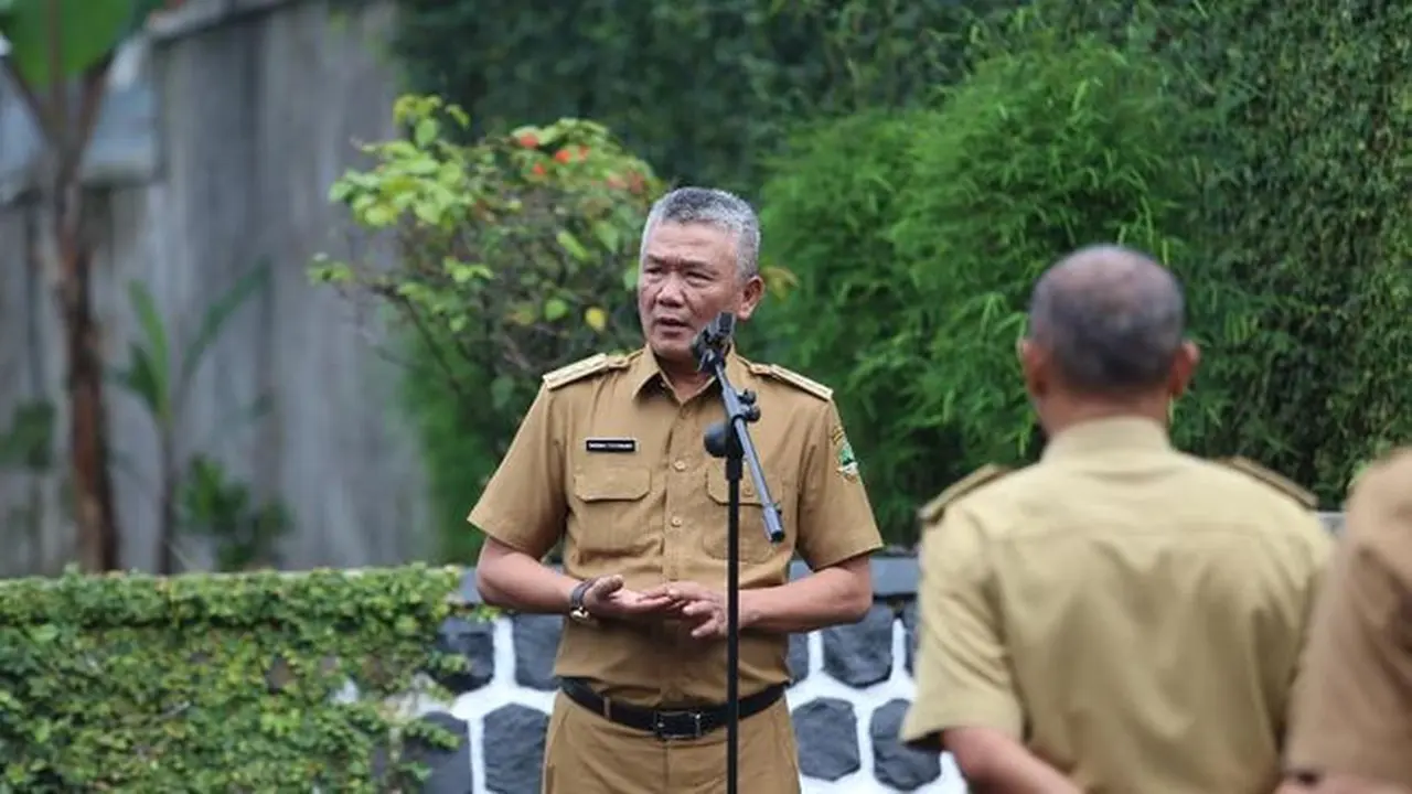 Bambang Tirtoyuliono 