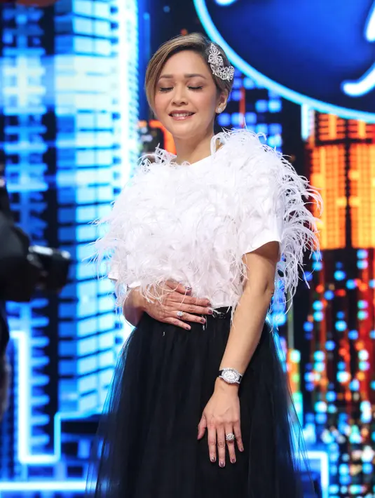 Maia Estianty Juri Indonesian Idol X di Studio RCTI Kebon Jeruk, Jakarta Barat (2/3/2020).