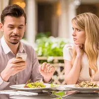 Ilustrasi Pasangan/https://www.shutterstock.com/VGstockstudio&nbsp;