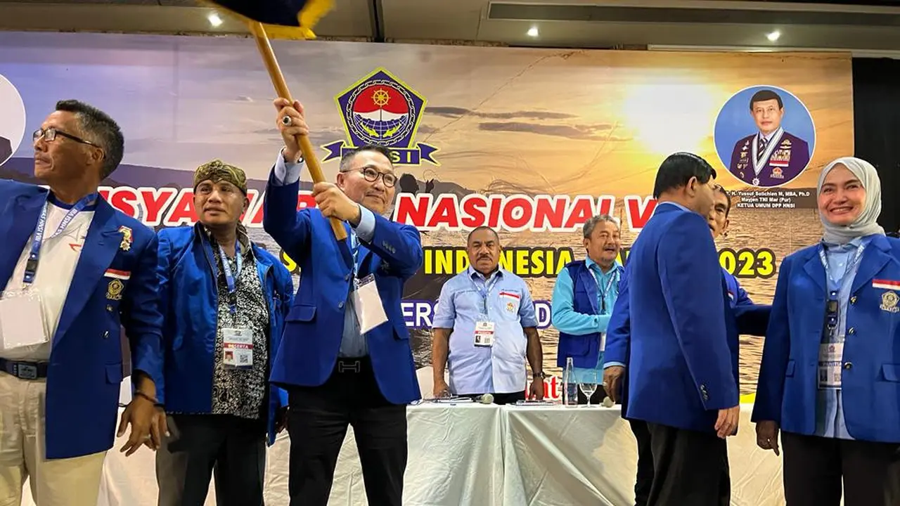 Anggota Komisi VII DPR RI, Herman Herry, terpilih sebagai Ketua Umum (Ketum) DPP HNSI periode 2023-2028 secara aklamasi dalam Musyawarah Nasional Himpunan Nelayan Seluruh Indonesia (HNSI) VIII (Istimewa)