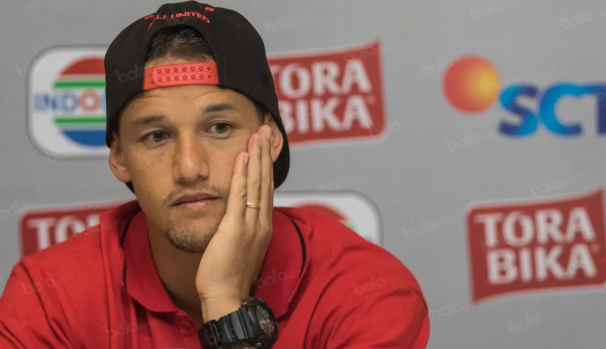 “Saya sudah melakukan tahap demi tahap untuk pemulihan. Kondisi saya fit dan saya ingin bermain lebih baik lagi pada pertandingan berikutnya,” ucap Irfan Bachdim. (Bola.com/Vitalis Yogi Trisna)