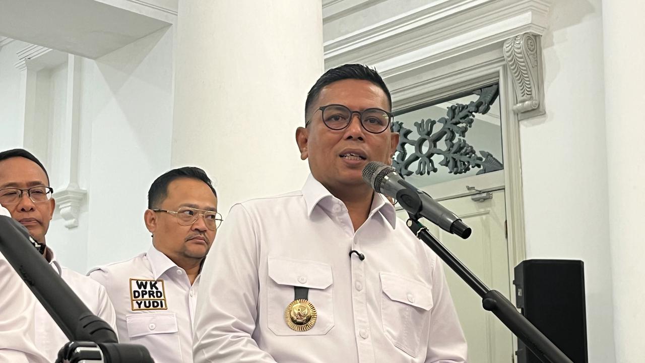 Gubernur Banten Andra Soni saat MoU MRT Kembangan-Balaraja
