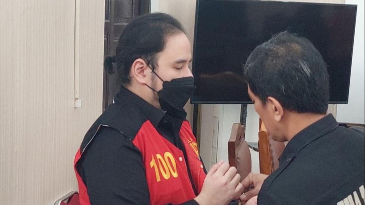 Terbukti Miliki Senpi Ilegal, Dito Mahendra Divonis 7 Bulan Penjara